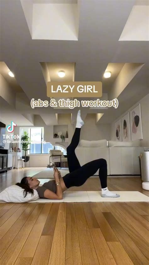 I tried the Daisy Keech hourglass workout with 10 million views —。